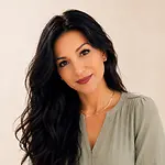 Diana Pequeno, Founder / Multimedia Designer / Educator / Licensed Cosmetologist on Influential Women