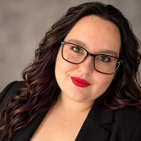 Alecha Danielle Palmer, Periop Registered Nurse on Influential Women