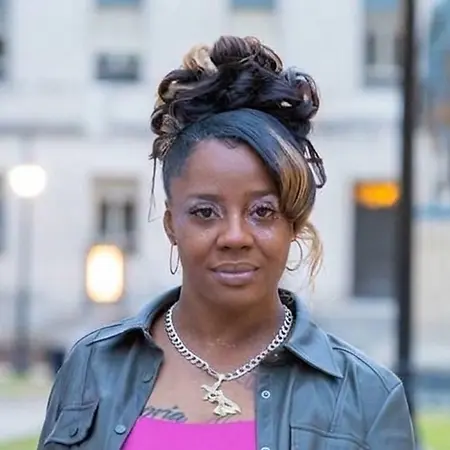 Veronica DeBarr, CEO and founder/ Author on Influential Women