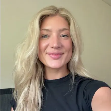 Adrianna Lee Savage, Client Relationship Manager on Influential Women