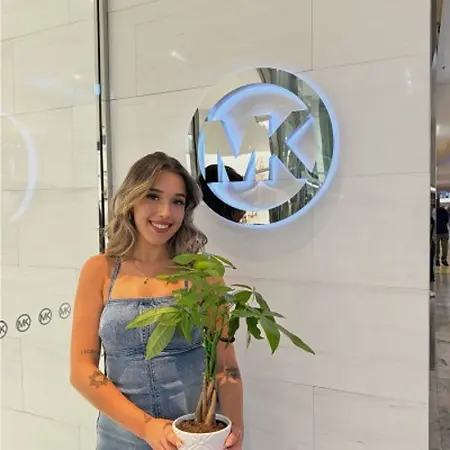 Madison Hull, Assistant Store Manager on Influential Women