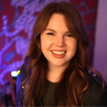 claire e, Social media and music on Influential Women