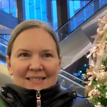 Olga Lavrinenko, Office Manager on Influential Women