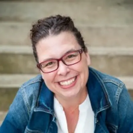 Sarah Louise Barton, Founder, CEO, and Generosity Strategist on Influential Women