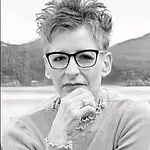 Lori Lee Peters, Owner / Author on Influential Women