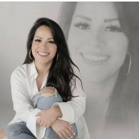 Moaniaalaanuhea Tamashiro, Independent Contractor Housekeeper and Caregiver on Influential Women