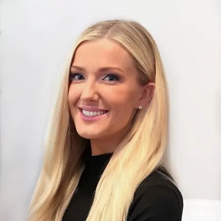 Kayla Steinke, Member Experience Associate on Influential Women