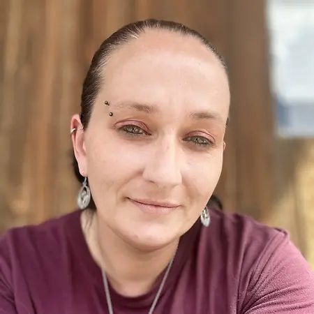 AshLeigh Renee Banner, Manager on Influential Women