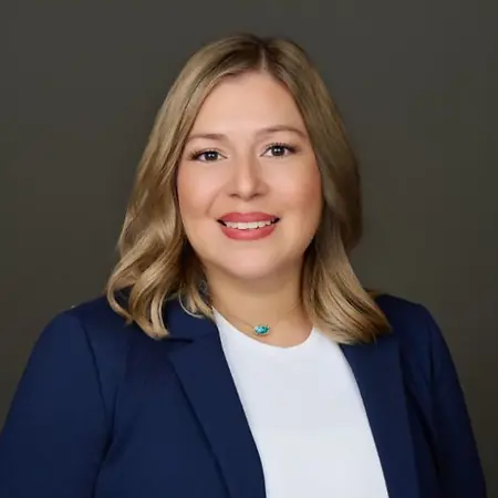 Linda Escalante, MSOL, LSSGB, Program Director of Compensation on Influential Women
