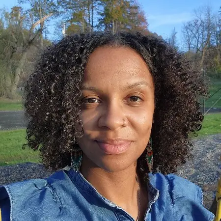 Azure Oliver, Wellness Coach on Influential Women