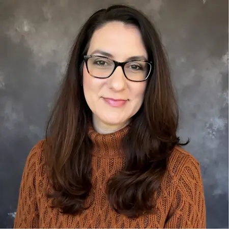 Lilly Apostolou, Senior Consultant on Influential Women