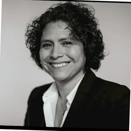 Silvia Vasquez Lavado, Author on Influential Women
