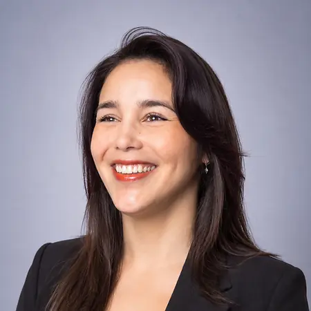 Sarah Jewel  Carrasco, Marketing Specialist and Communication Strategist on Influential Women