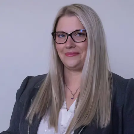 Mindy Becker, Service Manager on Influential Women