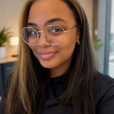 Genesis Del Valle, Assistant Project Manager on Influential Women