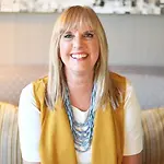 Kristine Vowles, Founder and Creative Designer / Speaker / Trainer on Influential Women