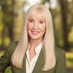 CHRISTINE WINKELSETH, Real Estate Broker/Aviation Agent on BestAgents