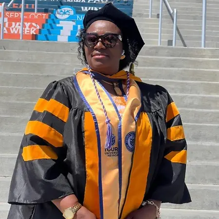 Dr. Vivienne Ayomanor, DNP, FNP-C, PMHNP-BC