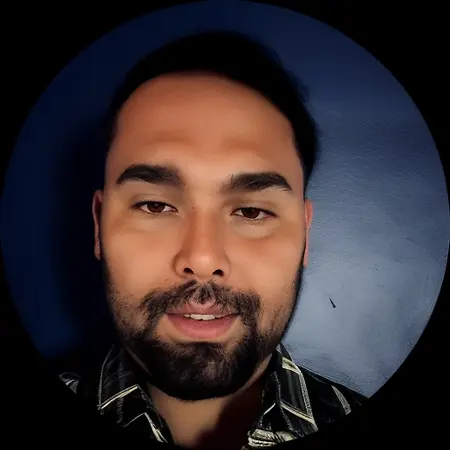 Julian Laverde, LMHC