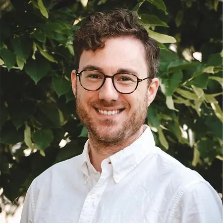 Dr. Emmett Larsen, Licensed Clinical Psychologist | Supervising Psychologist | Postdoctoral Fellow & Associate Research Scientist on Americas Best In Medicine