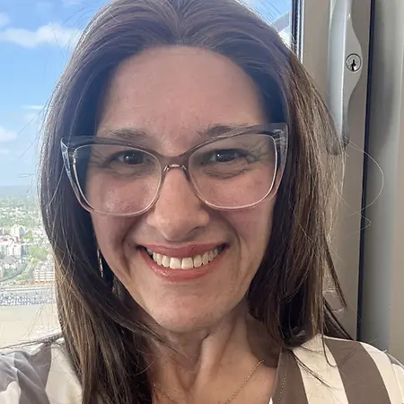 Leisha Fee, RN profile on Americas Best In Medicine