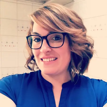 Julianne Alonso, MSN, FNP-C profile on Americas Best In Medicine