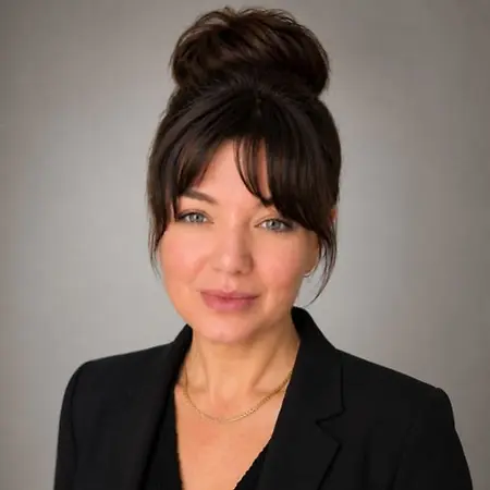 Amanda Marshall, DMD profile on Americas Best In Medicine