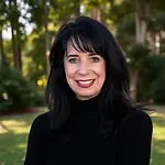 Lynn Dunlap-Regan, Senior Vice President of Customer Experience on Influential Women