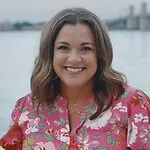 Leslee Hunter, Travel Advisor on Influential Women