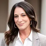 Lea Nichols, C-Suite EA & Innovator on Influential Women