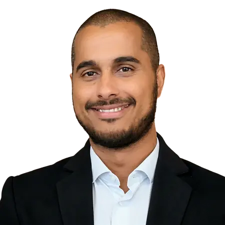 Russell Sean, CEO of QuanChain & CTO of QuanMed AI on Notable Men